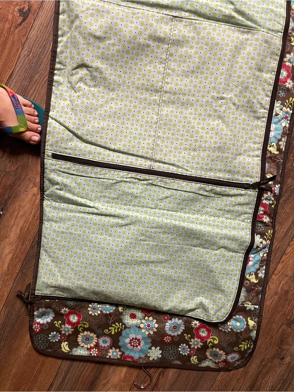 Vera Bradley Brown Floral Quilted Garment Bag with Aqua & Pink Flowers VTG Vibes